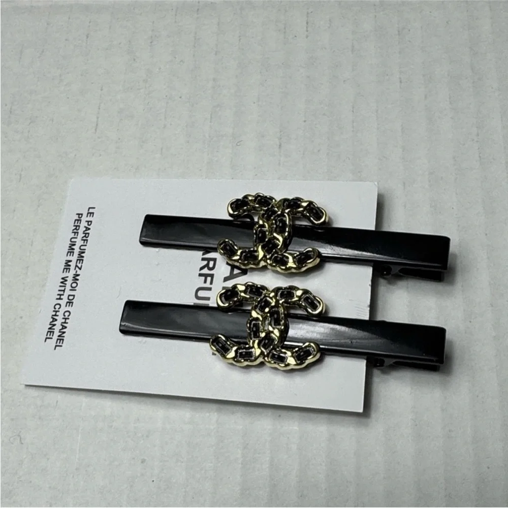 CHANEL LA COLLECTION GWP Black Hair Clips with Gold Accents - Picture 2 of 3